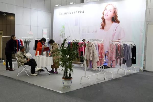 產業新機遇，時尚新未來——2019武漢國際紡織面料及輔料展覽會盛大開幕